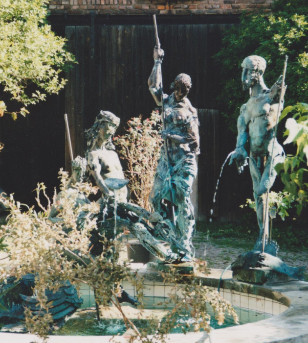 Hans-Peter Müller | Drachenbrunnen in Hohenölsen, Kupfer | Surrealismus Aktuelle